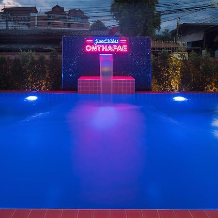 On Thapae Gate Chiangmai Otel Chiang Mai Dış mekan fotoğraf