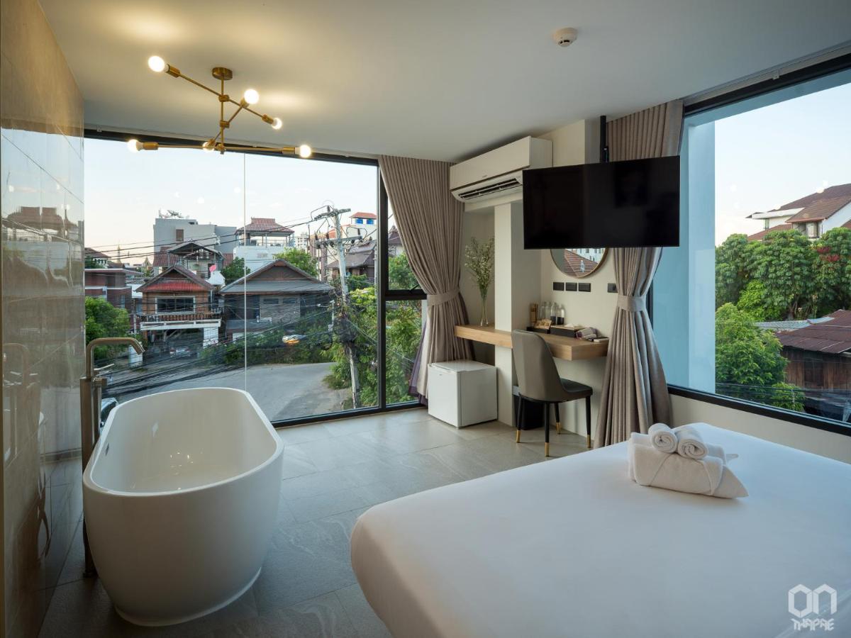 On Thapae Gate Chiangmai Otel Chiang Mai Dış mekan fotoğraf