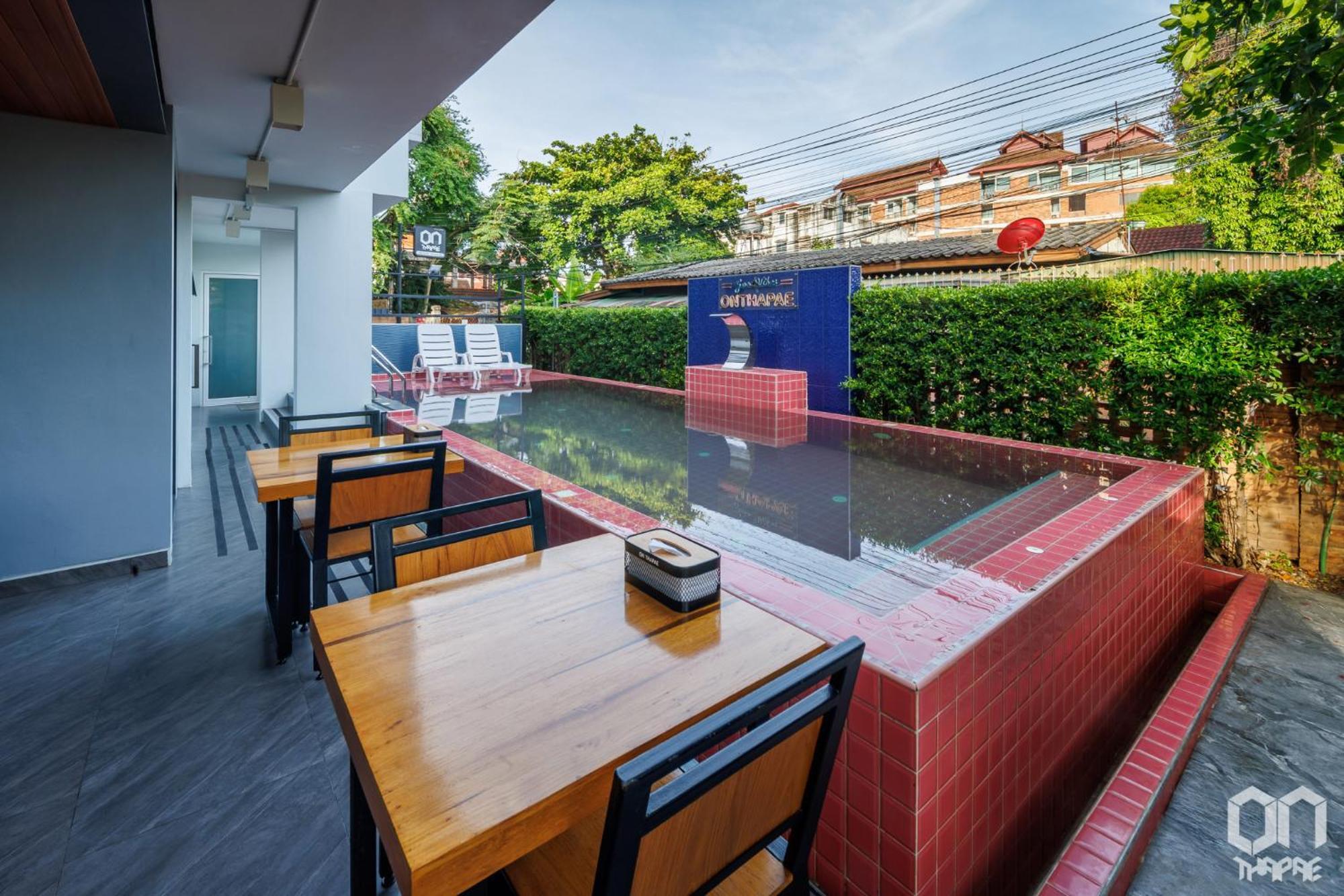 On Thapae Gate Chiangmai Otel Chiang Mai Dış mekan fotoğraf